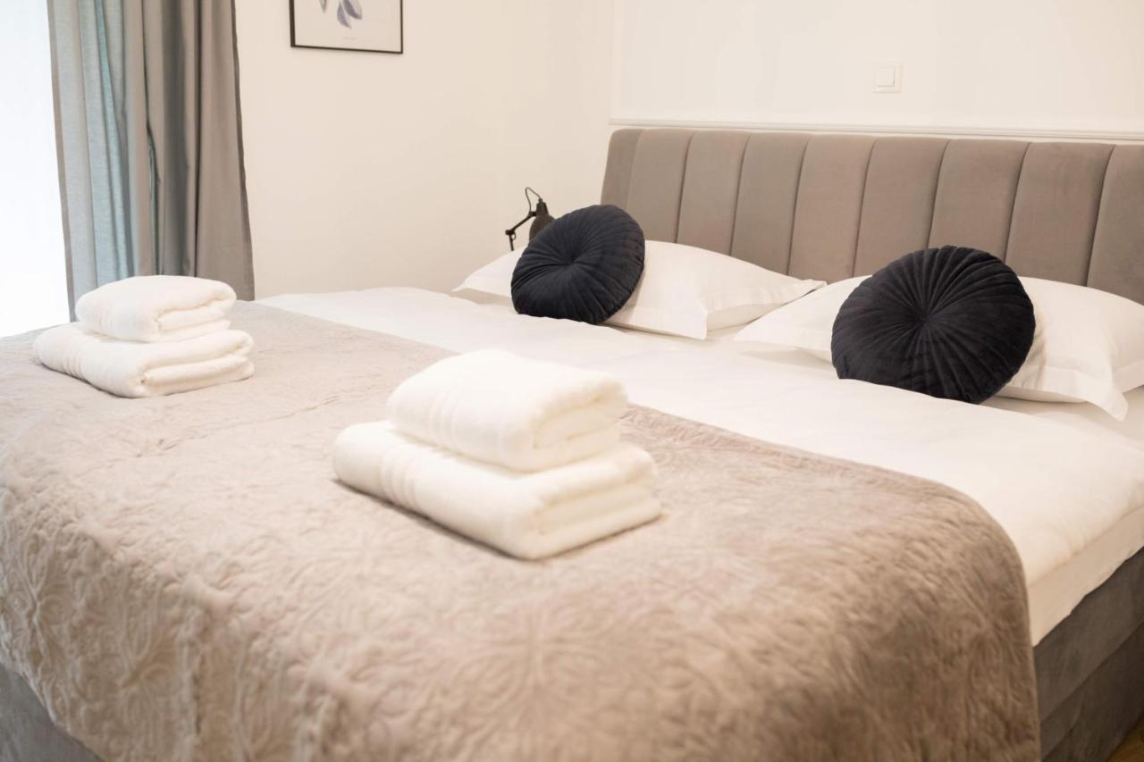 Luxury Rooms With Balcony Zadar Exterior photo